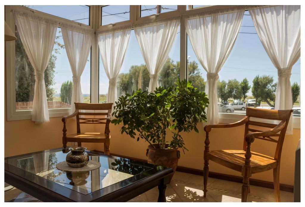 Hosteria Solar De La Costa Пуэрто-Мадрин Экстерьер фото